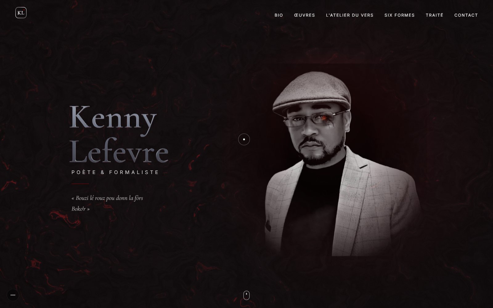 Page d'accueil de kennylefevre.com : portrait du poète et titre « Poète & Formaliste » en particules, sur fond de marbre sombre